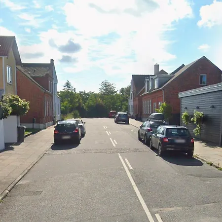Bright Townhouse With Garden & Terrace *